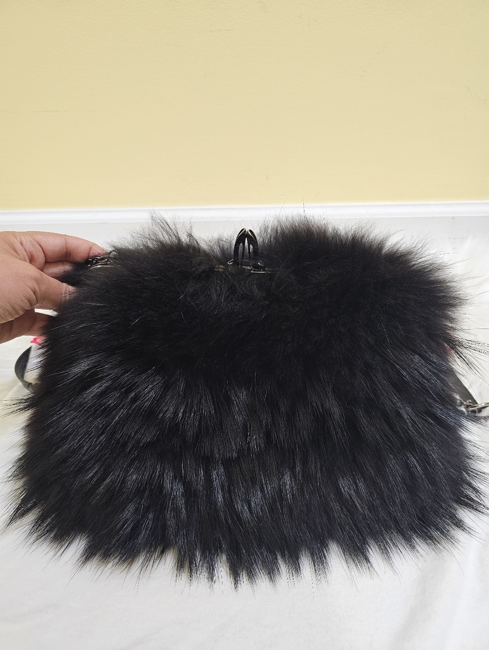 Christian Louboutin Fox Fur Anastasia Muff Bag - Picture 4 of 17
